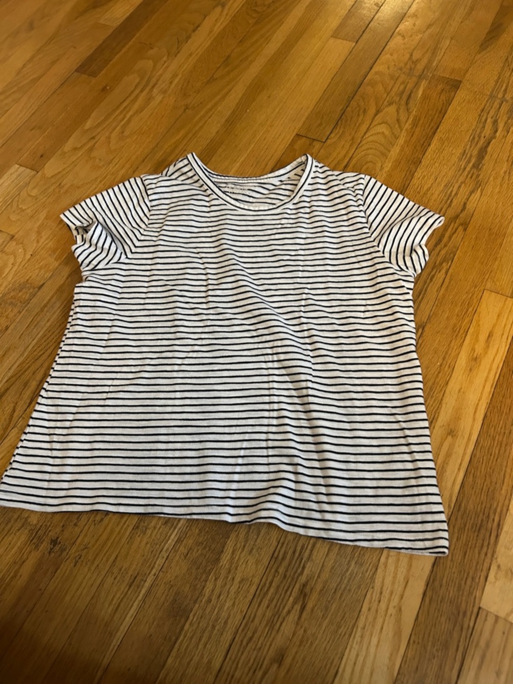 Time and Tru White and Black Striped Short Sleeve Tee